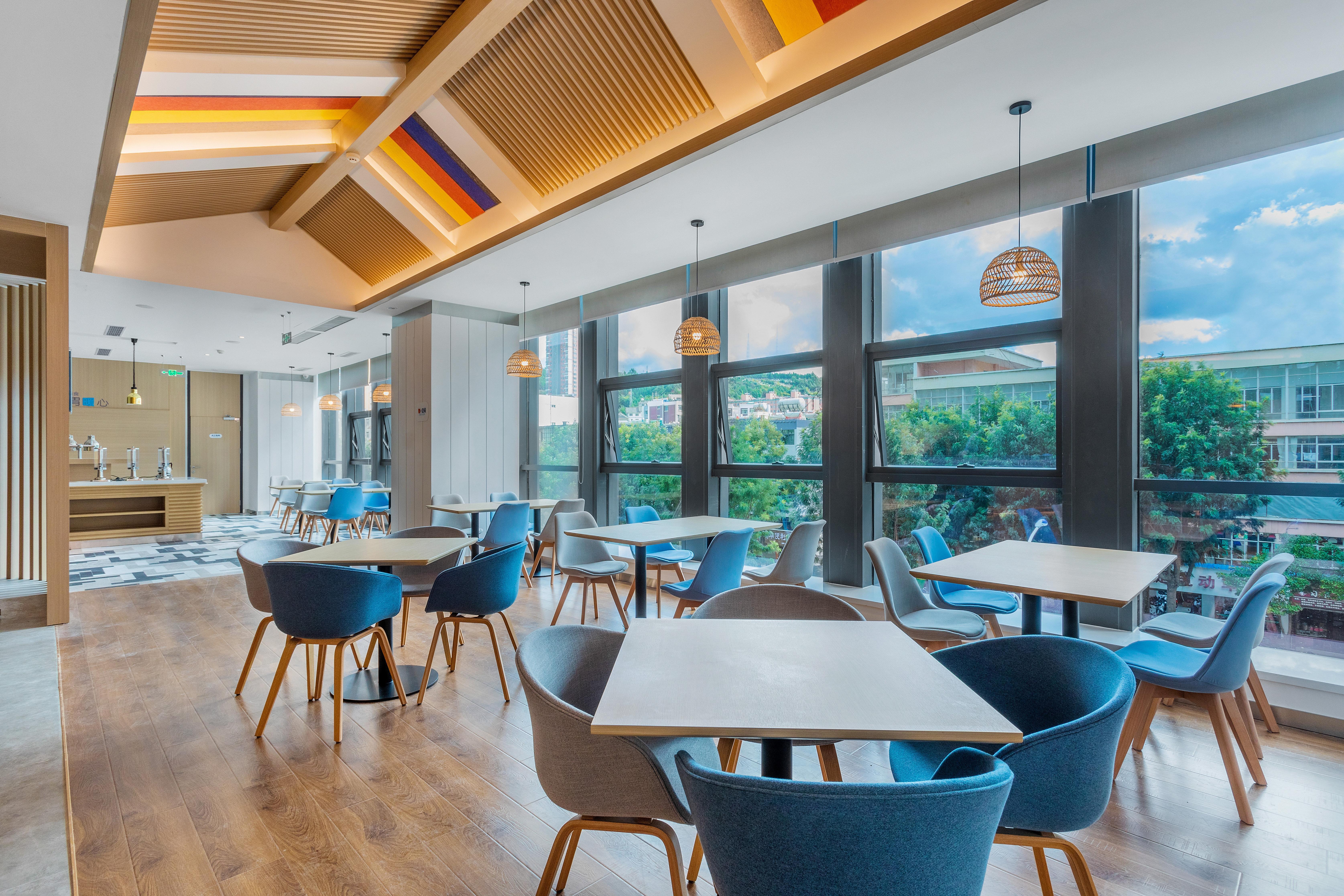 Holiday Inn Express Dali Xiaguan By Ihg Exterior foto